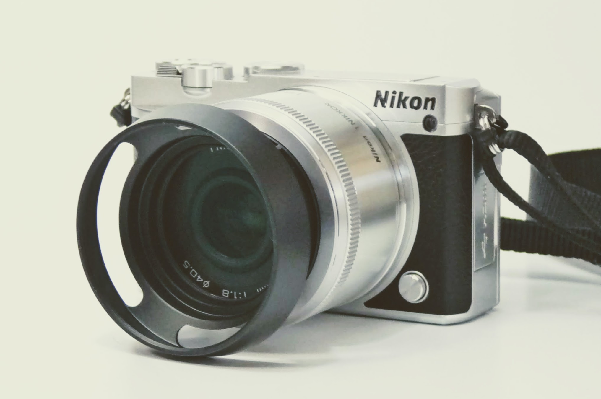 Nikon 1 J5 － ちっちゃくて可愛いくて、持ち歩くのが楽しいカメラ | カメラダ♥ふぁみりあ